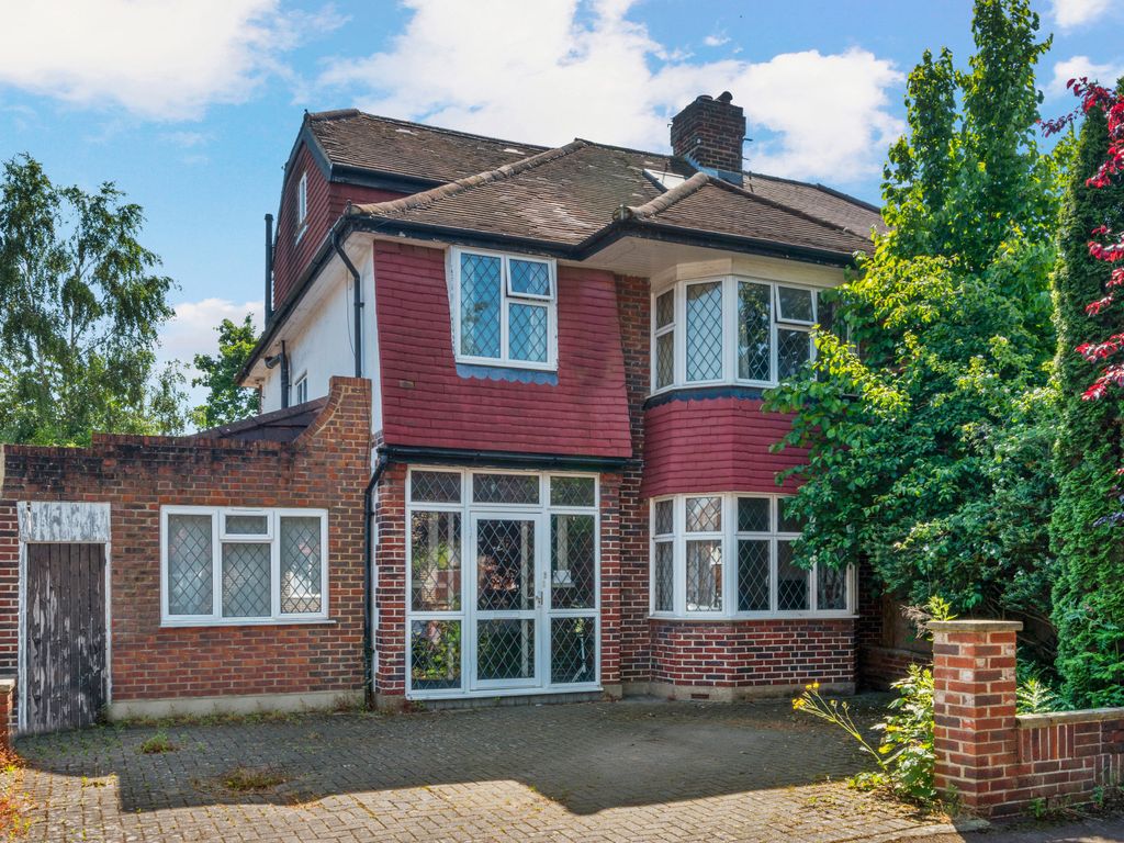 4 bed semidetached house for sale in Beverley Avenue, West Wimbledon SW20 Zoopla
