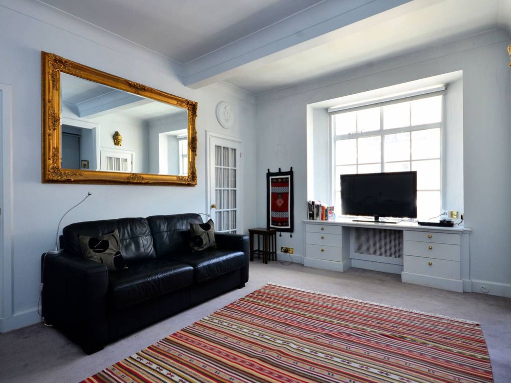 Hallam Street, W1, Marylebone, London W1W