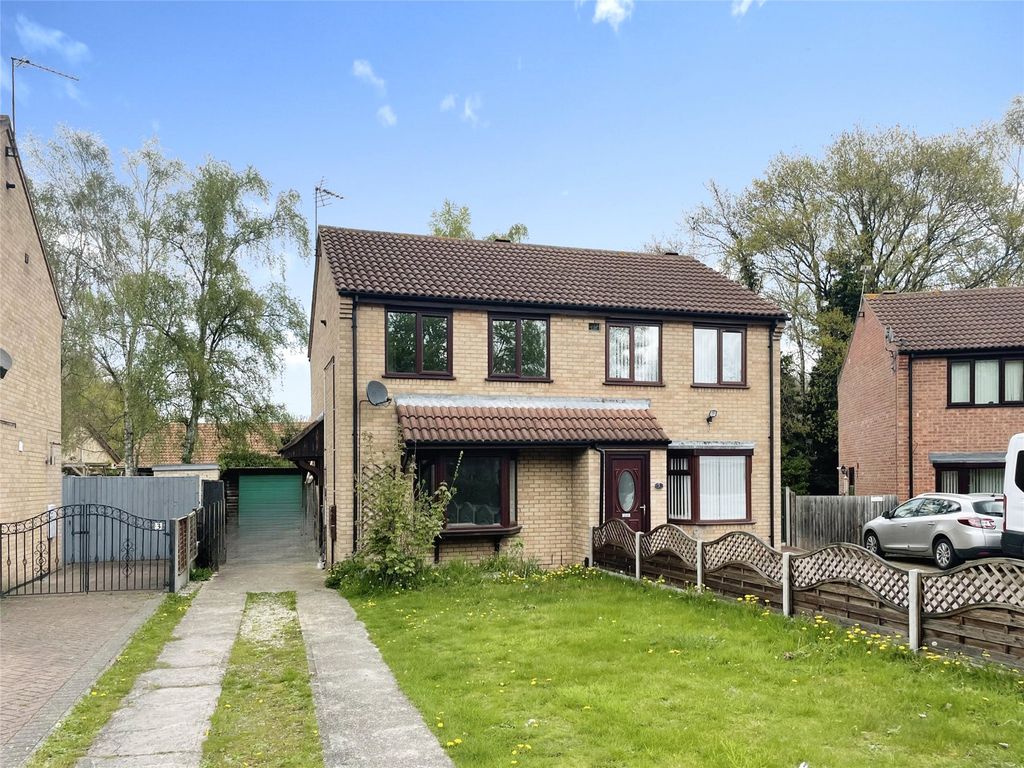 2 bed semidetached house to rent in Locking Close, Doddington Park LN6