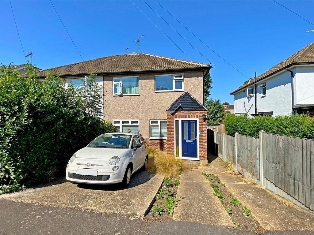 2 bed for sale in Grey Towers Gardens, Hornchurch RM11 Zoopla