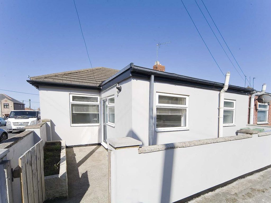 2 bed bungalow for sale in Elizabeth Street, Blackhall Colliery