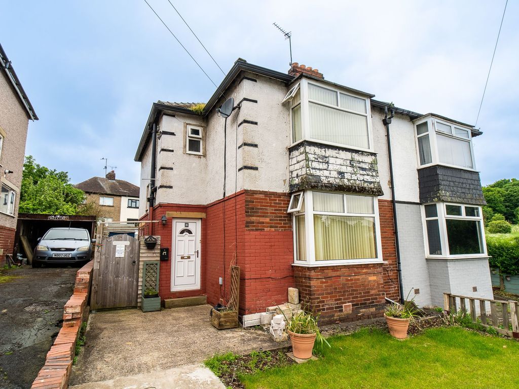 3 bed semidetached house for sale in Wiggan Lane, Huddersfield HD2, £