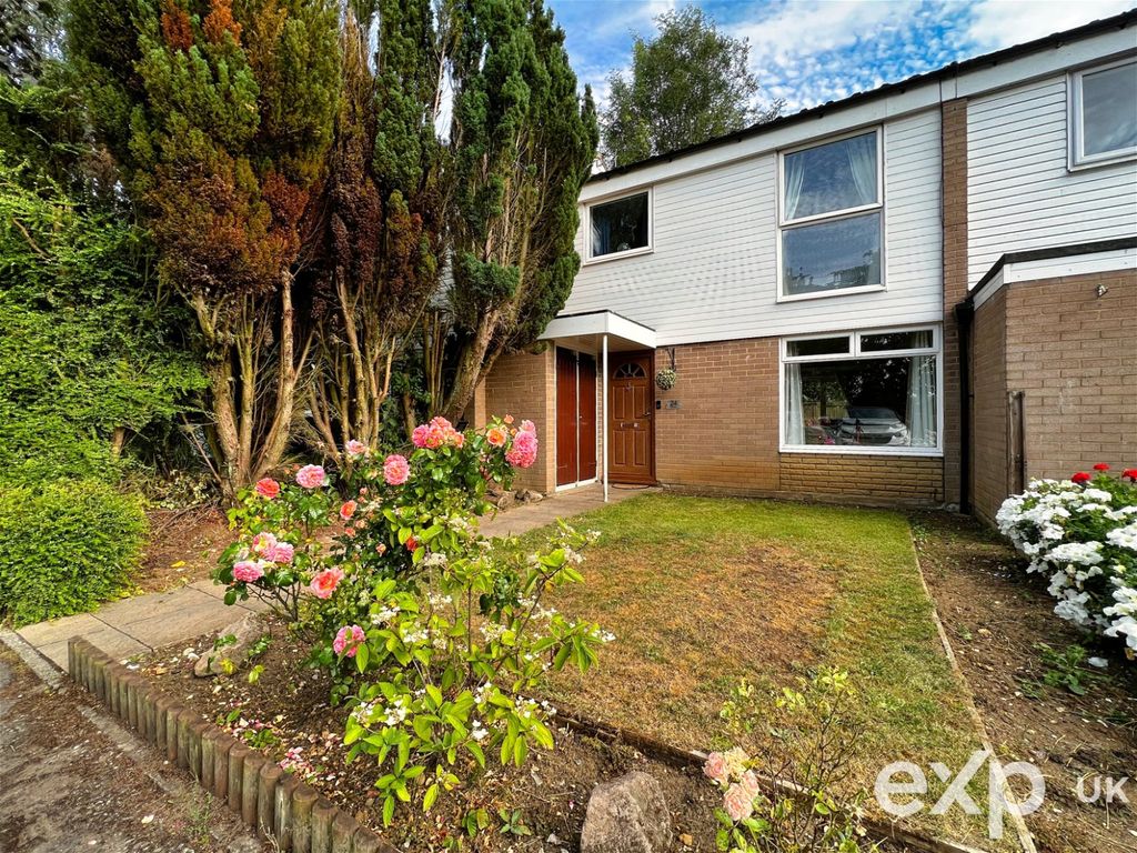 3 bed terraced house for sale in Highview, Vigo, Nr Meopham, Kent DA13