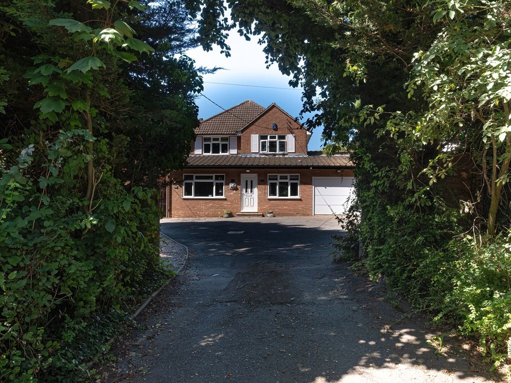 4 bed detached house for sale in Lumbertubs Lane, Boothville