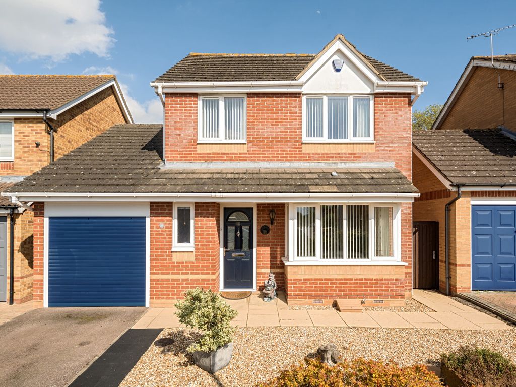 3 bed detached house for sale in Corner Meadow, Harlow, Essex CM18 Zoopla