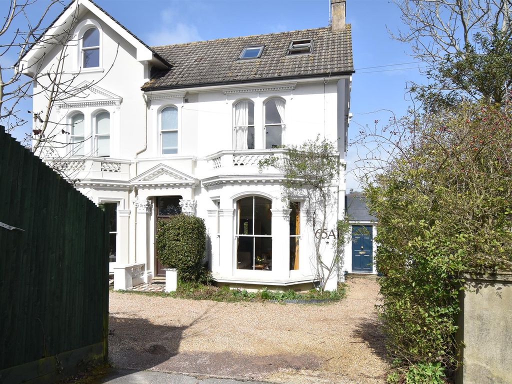 4 bed semidetached house for sale in Elphinstone Road, Hastings TN34