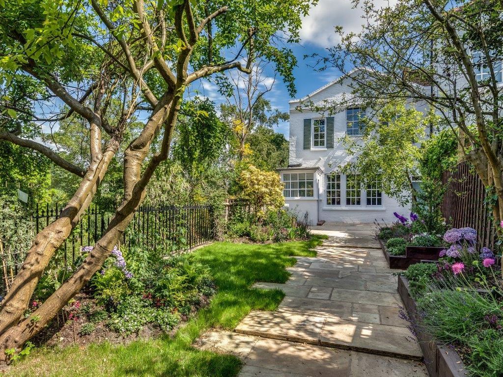 4 bed semidetached house for sale in Spaniards Road, Hampstead NW3 Zoopla