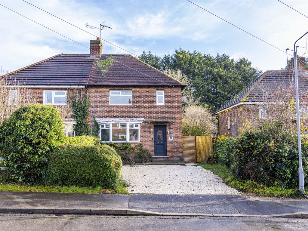 3 bed semidetached house to rent in Trinity Road, Southwell NG25, £