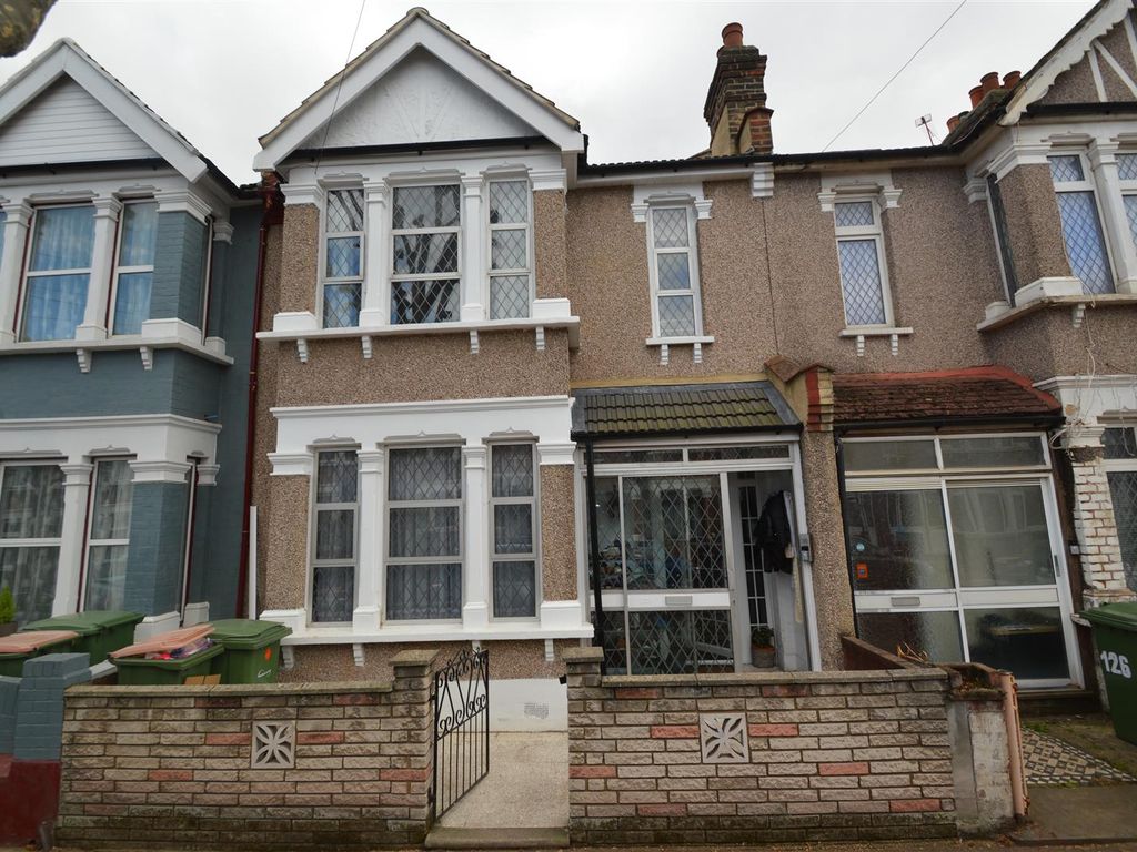 4 bed terraced house for sale in Clements Road, London E6 Zoopla