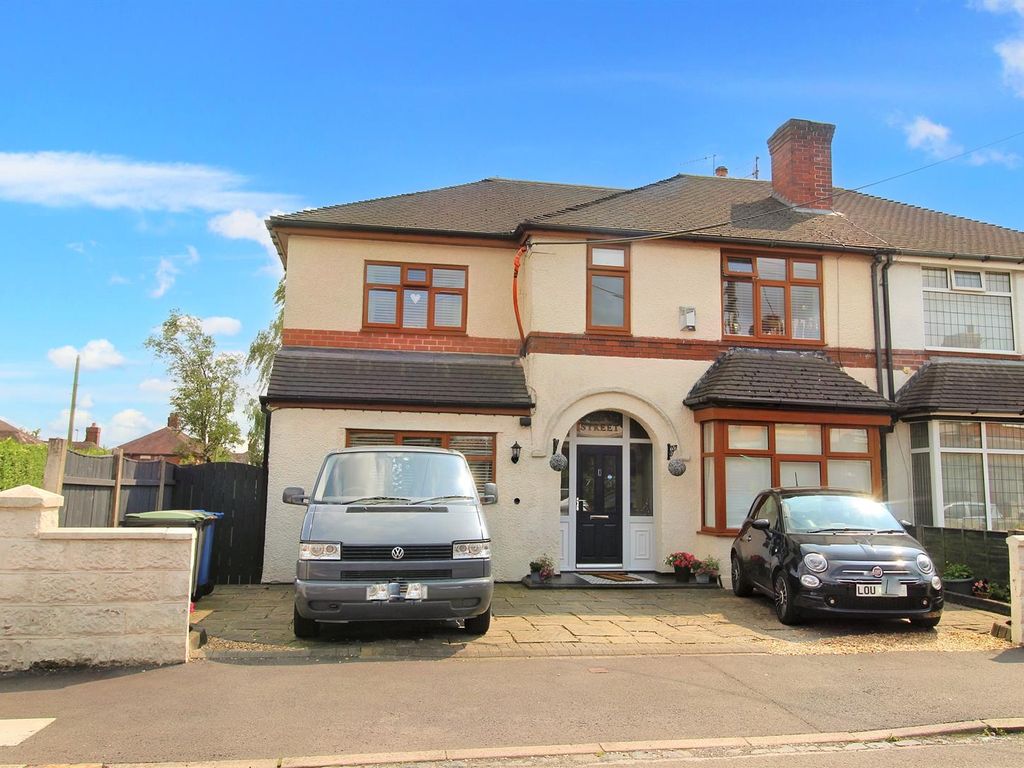 5 bed semidetached house for sale in Buxton Street, Sneyd Green, Stoke