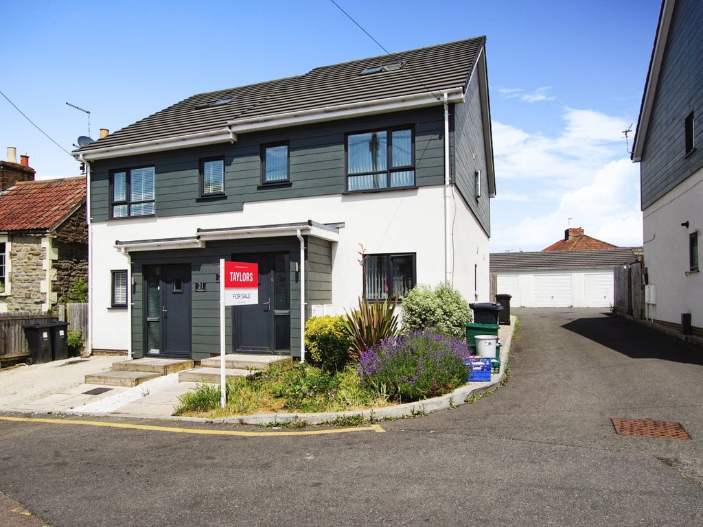 4 bed semidetached house for sale in Lower Chapel Road, Hanham