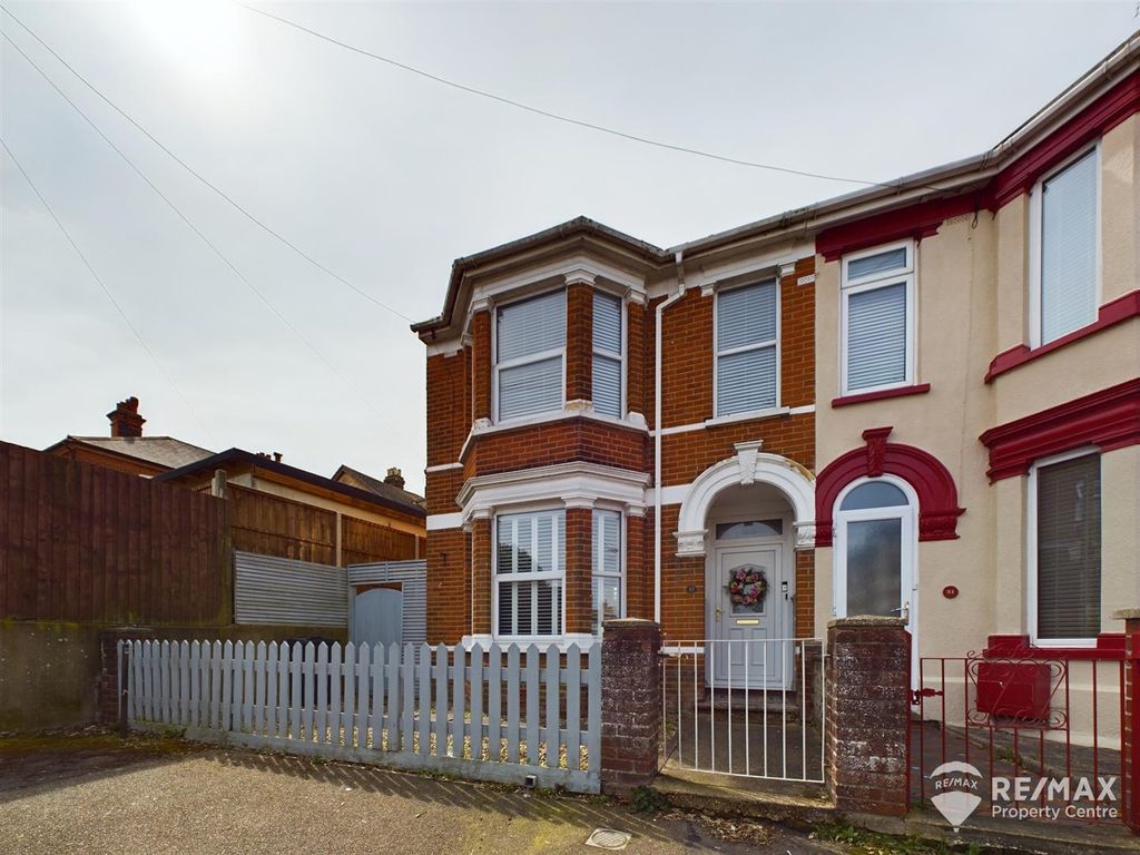 3 bed end terrace house for sale in Park Road, Harwich CO12, £250,000 ...