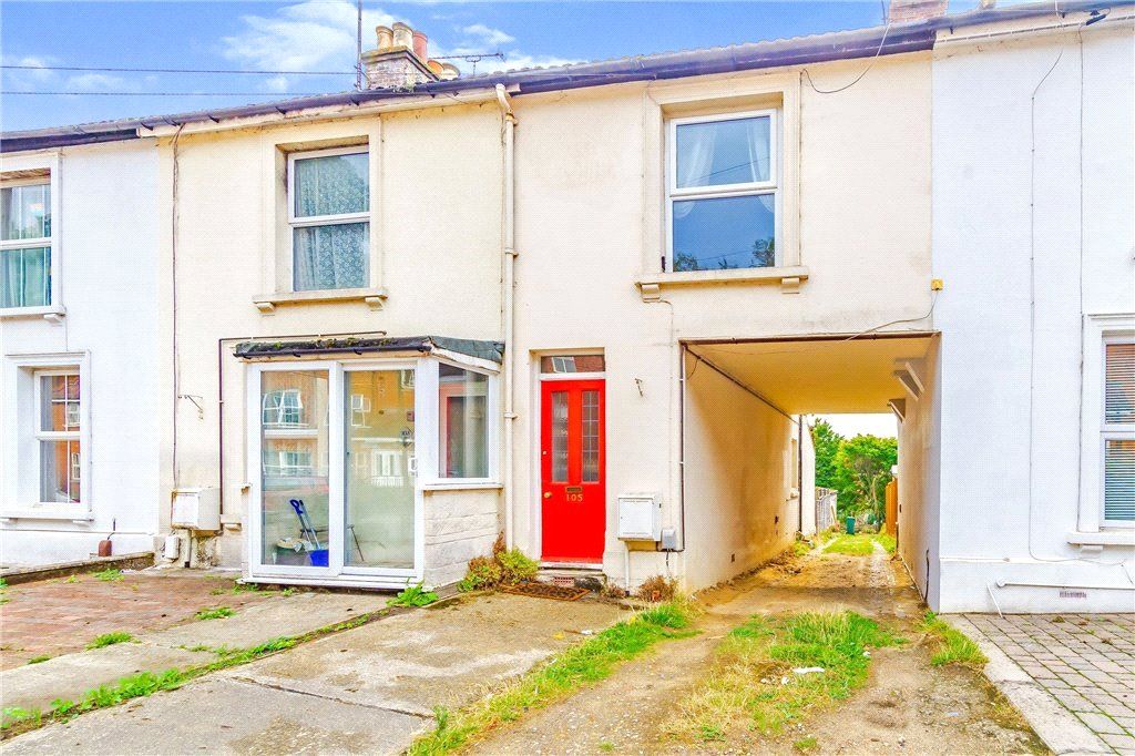 1 bed terraced house for sale in Garlands Road, Redhill, Surrey RH1