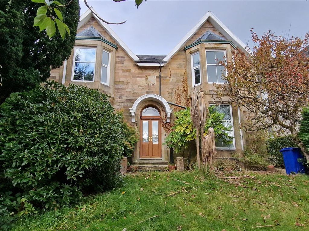 3 bed flat for sale in Gillburn Road, Kilmacolm PA13, £159,995 Zoopla