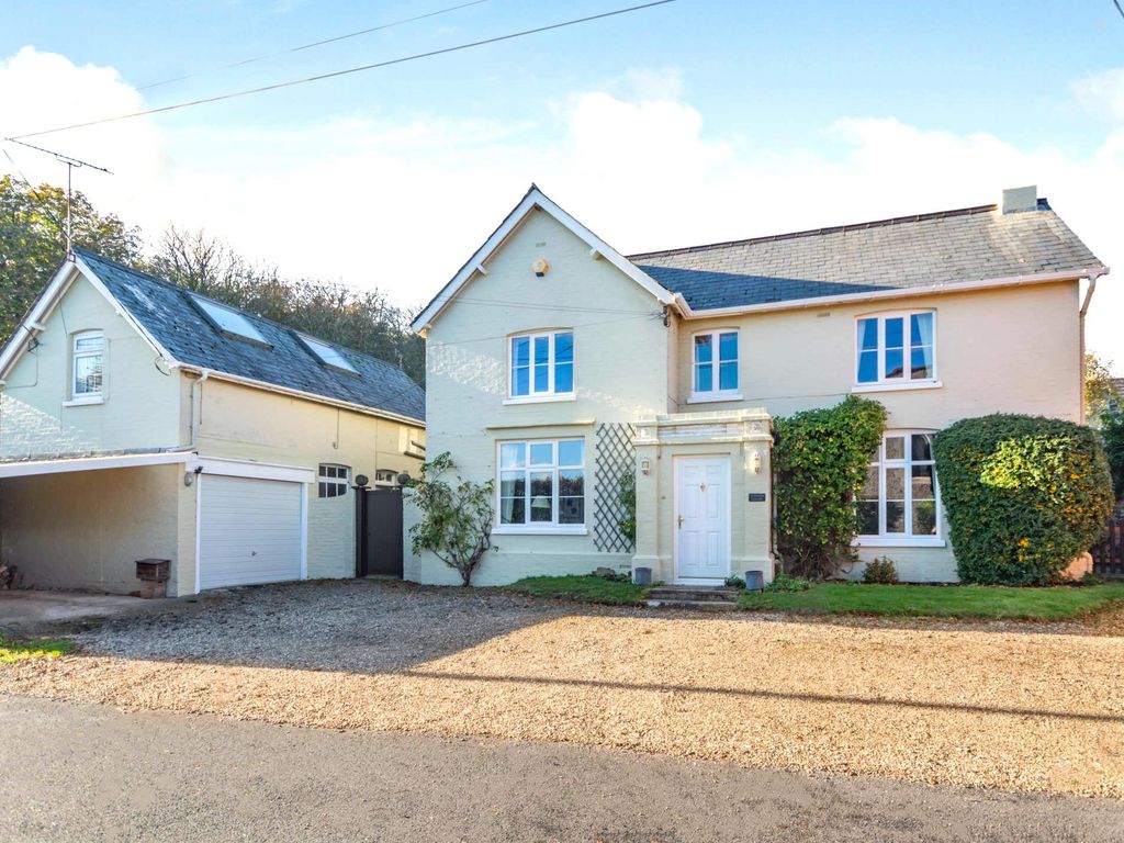 5 bed detached house for sale in Shefford Woodlands, Hungerford