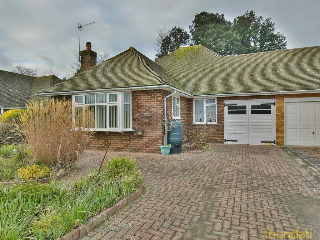 2 bed bungalow for sale in Courthope Drive, BexhillOnSea TN39 Zoopla