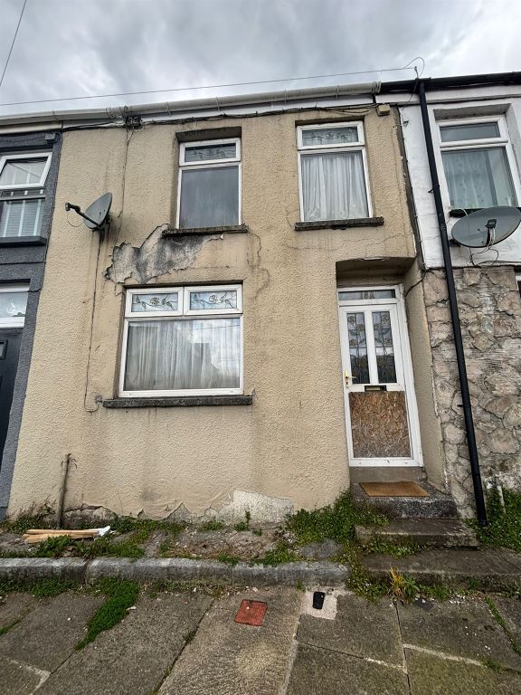 3 bed terraced house for sale in High Street, Nantyffyllon, Maesteg