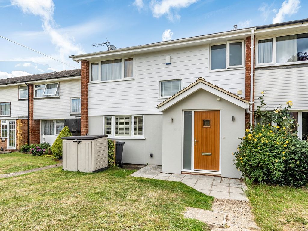 3 bed terraced house for sale in Dutton Way, Iver SL0, £500,000 Zoopla