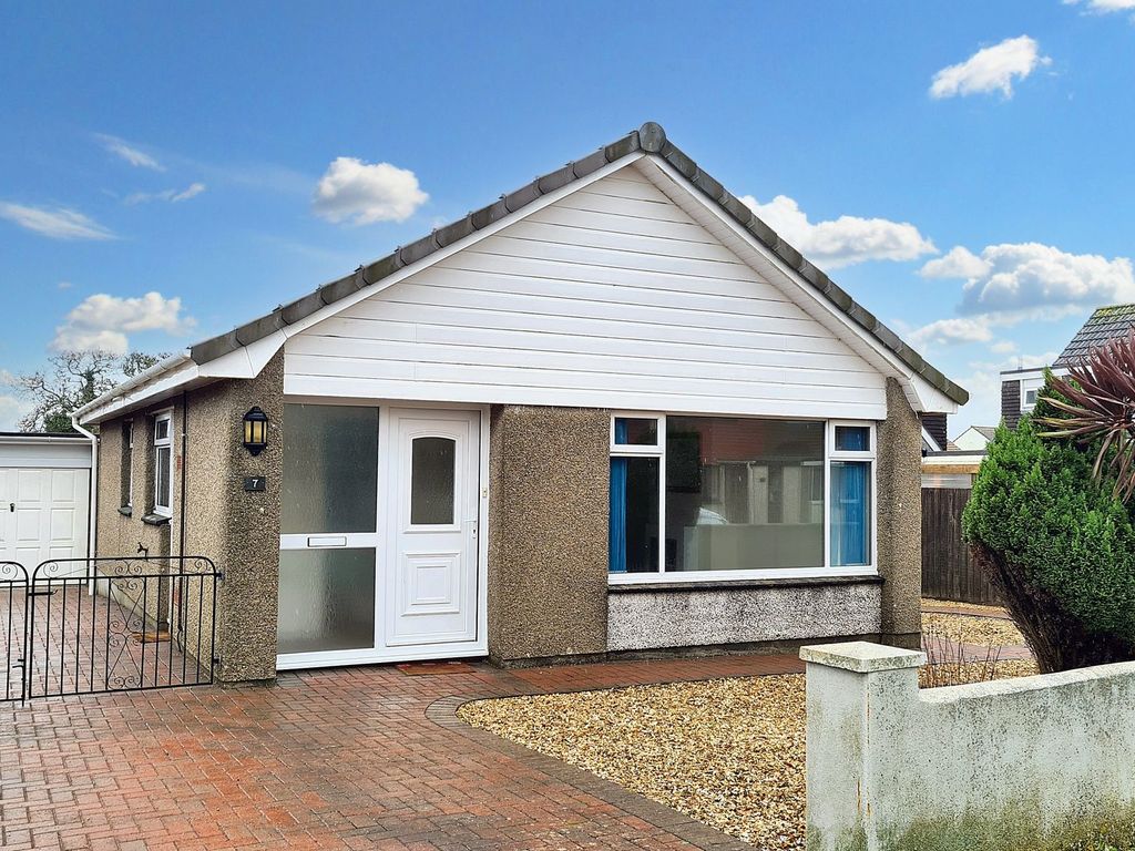 2 bed detached bungalow for sale in Trefusis Road, Falmouth TR11, £339,500 Zoopla