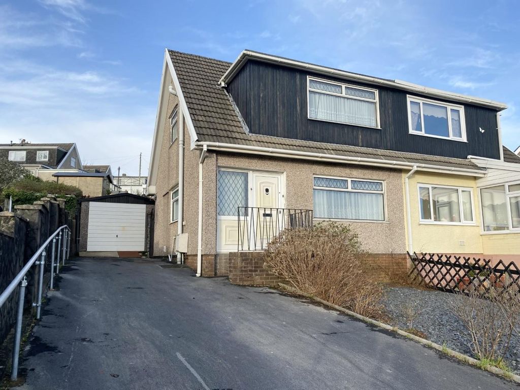 3 bed semidetached house for sale in Tegfynydd, Swiss Valley, Llanelli