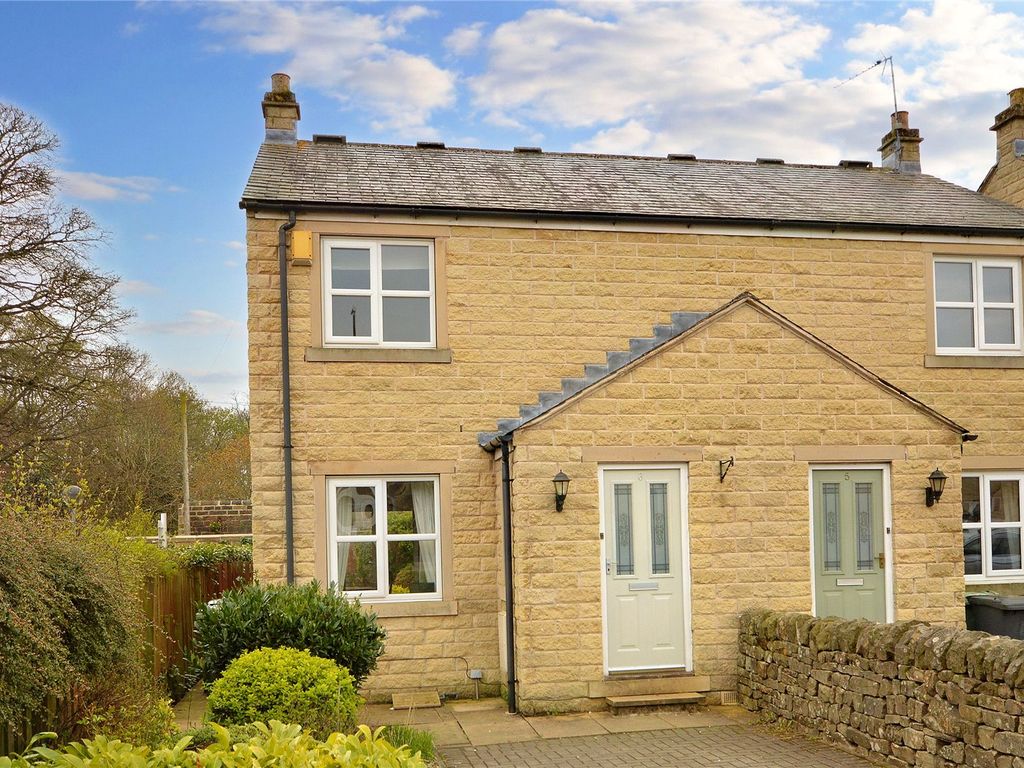 2 bed semidetached house for sale in Town Gate Close, Guiseley, Leeds