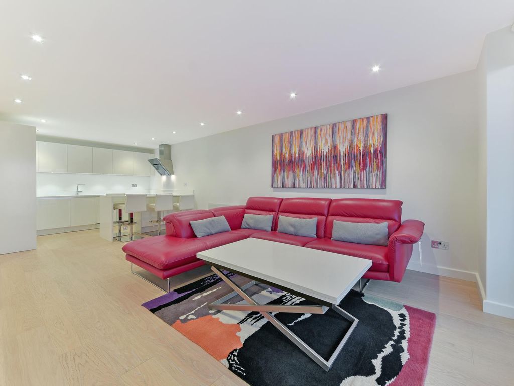 2 bed flat for sale in Berglen Court, Limehouse E14 Zoopla