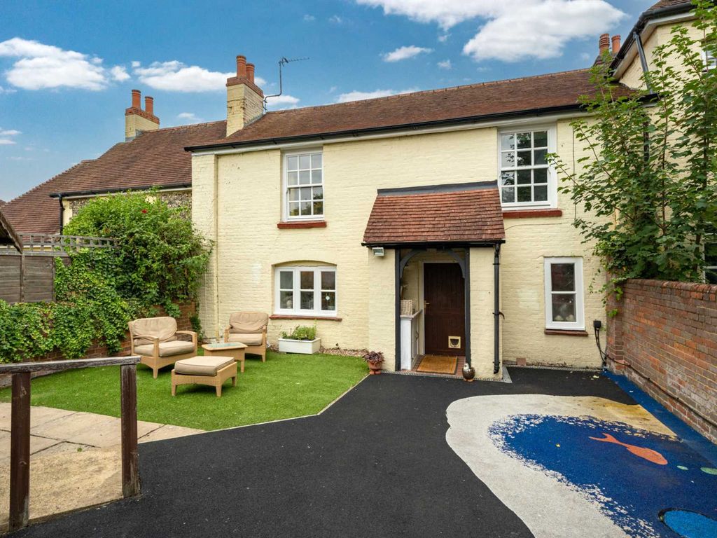 3 bed cottage for sale in Yeomans Court, Hemel Hempstead HP2 Zoopla