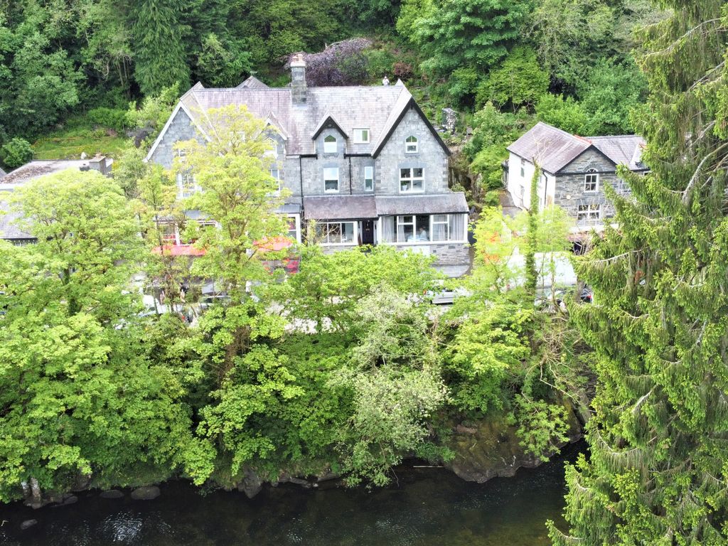 8 bed detached house for sale in Holyhead Road, BetwsYCoed LL24 Zoopla