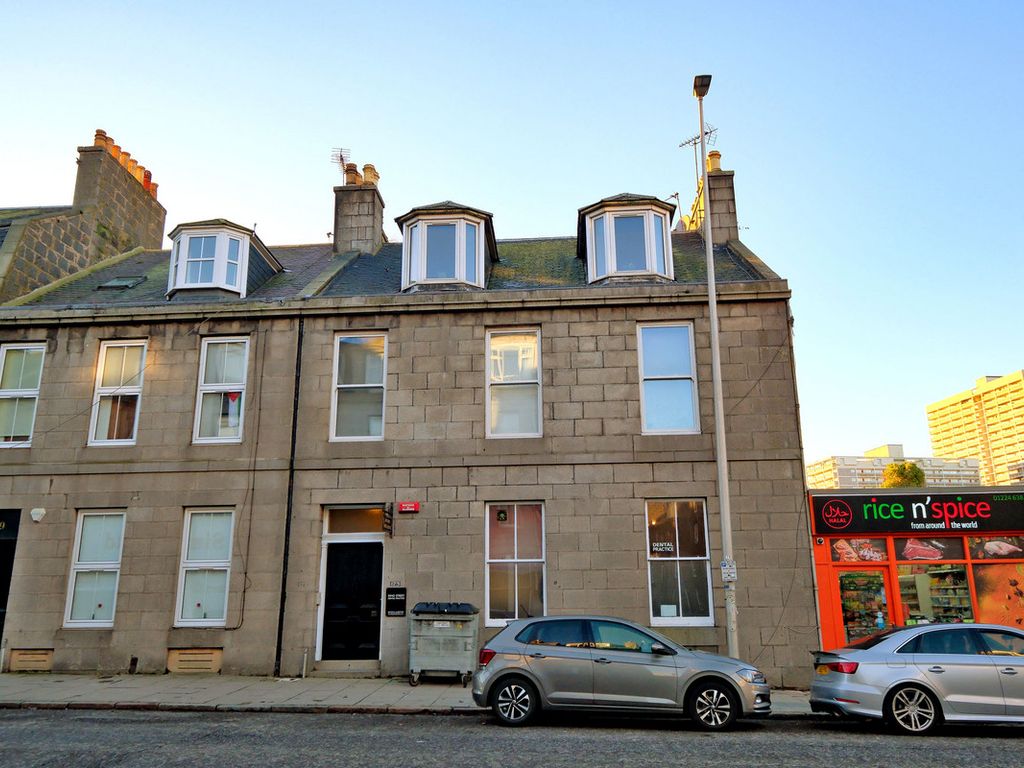 2 bed flat for sale in King Street, Aberdeen AB24, £80,000 Zoopla
