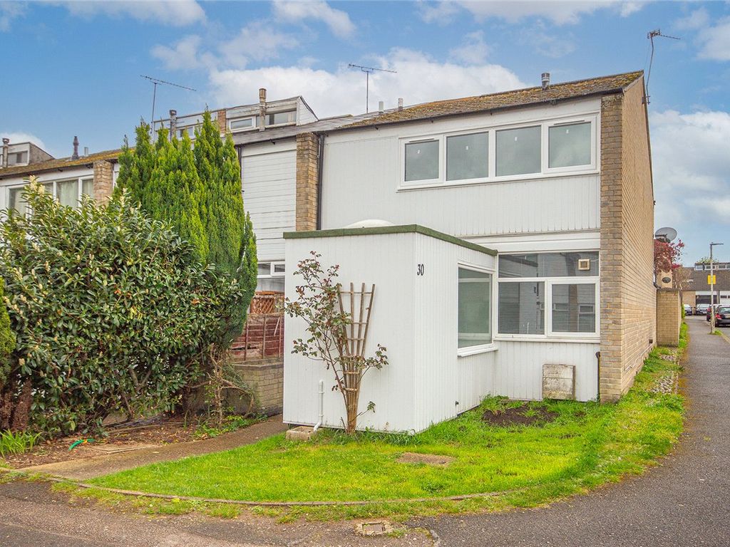 3 bed end terrace house to rent in The Moors, Welwyn Garden City, Hertfordshire AL7, £1,600 pcm