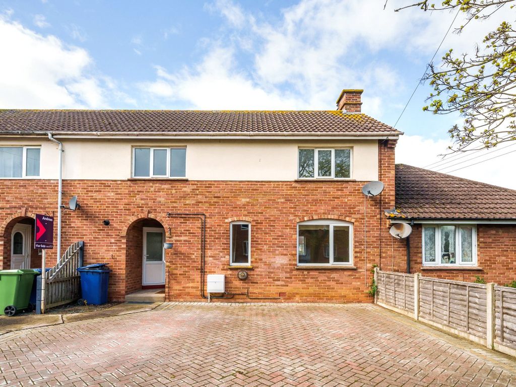 3 bed terraced house for sale in Sycamore Road, Tewkesbury