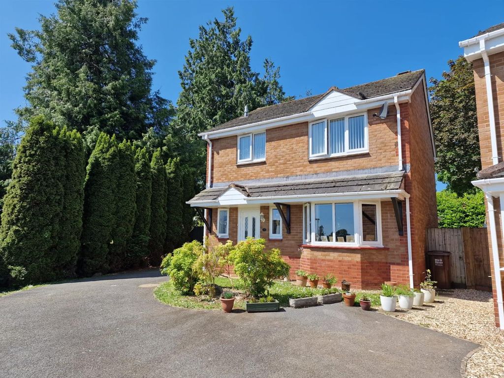 Bungalow for sale in Shakespeare Close, Tiverton EX16 Zoopla