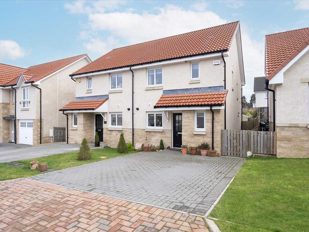 3 bed semidetached house for sale in Grant Drive, Redding, Falkirk FK2