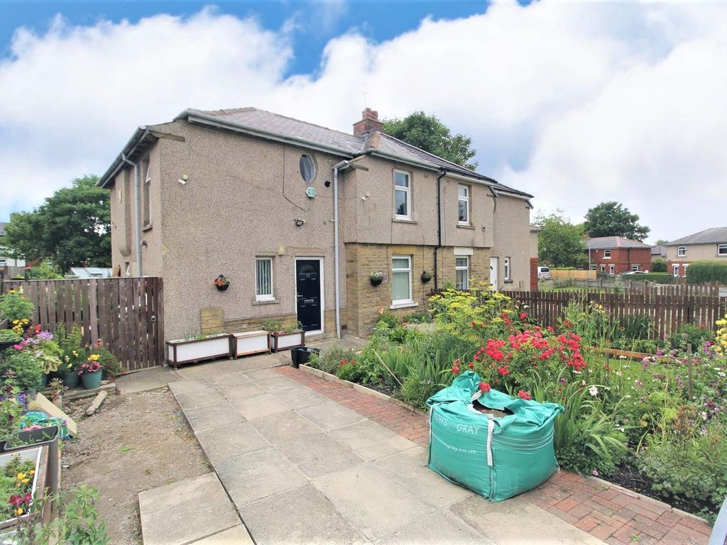 3 bed semidetached house for sale in Southfield Avenue, Bradford BD6