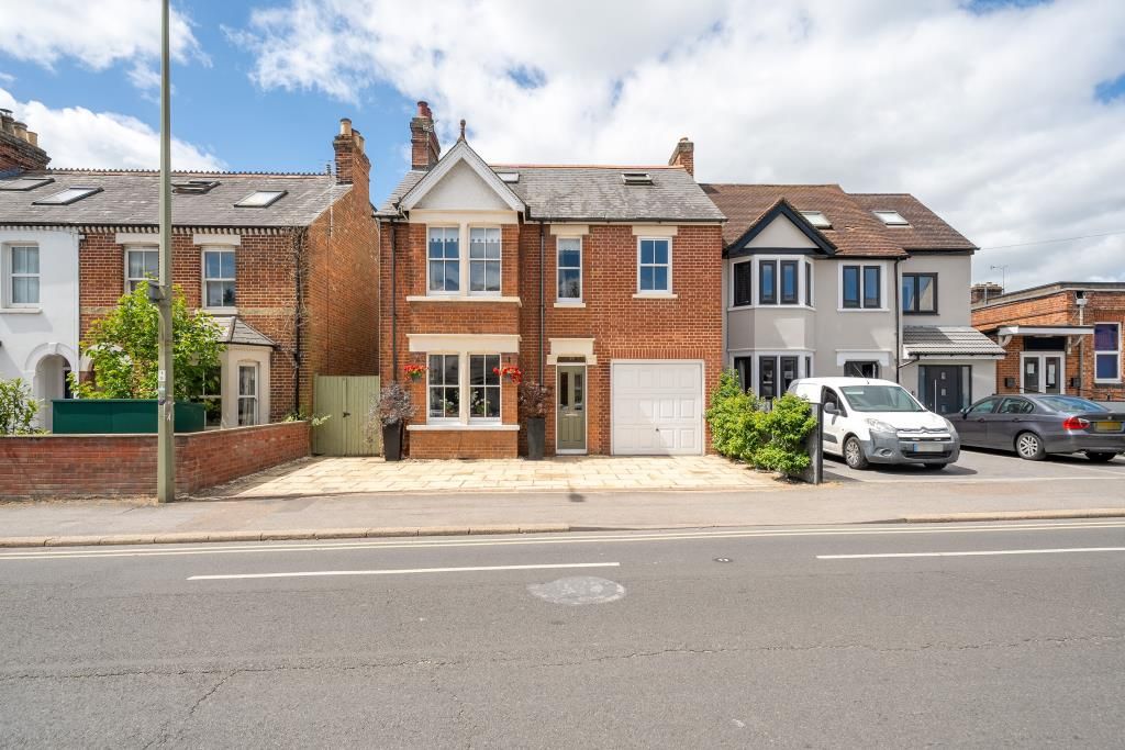 4 bed detached house for sale in Headington, Oxford OX3, £1,100,000
