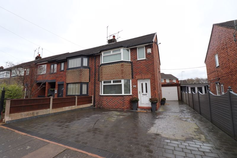 2 bed semidetached house for sale in Clandon Avenue, Tunstall, Stoke