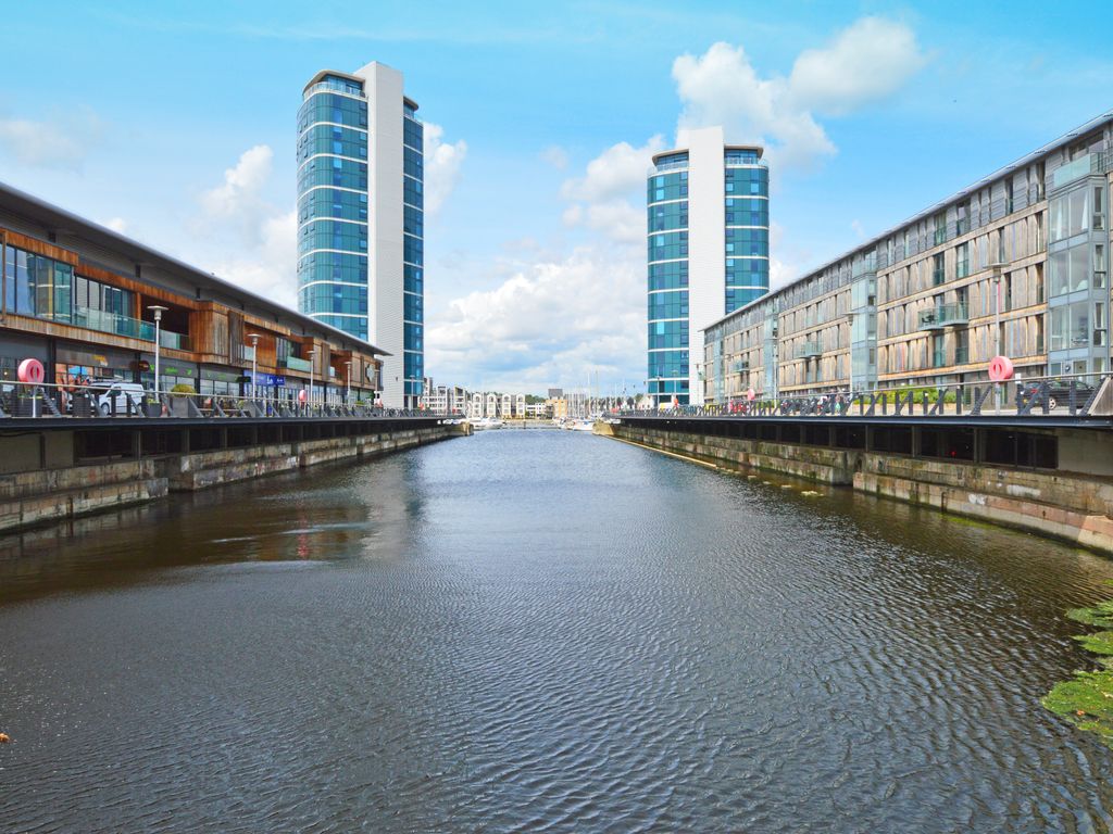 1 bed flat to rent in Chatham Quays, Dock Head Road, St. Marys Island