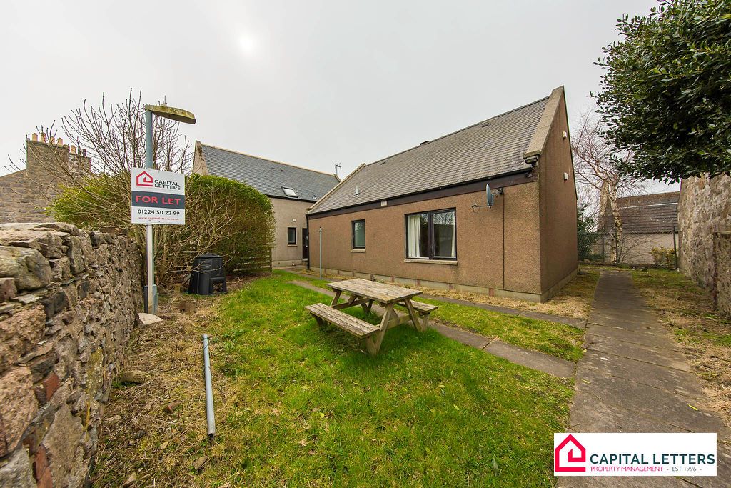 4 bed detached house to rent in Spital, Old Aberdeen, Aberdeen AB24