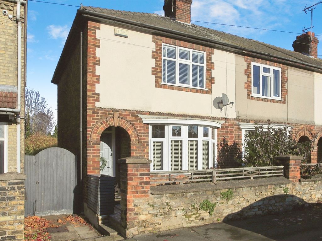 3 bed semidetached house for sale in Church Street, Stanground