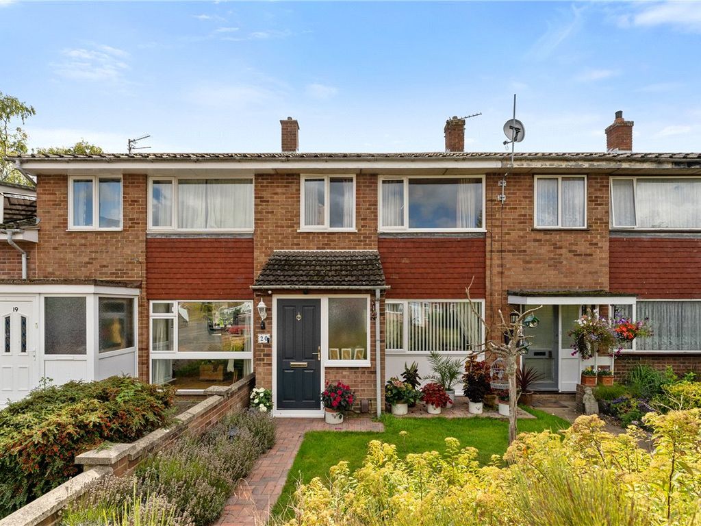 3 bed terraced house for sale in Resbury Close, Sawston, Cambridge CB22