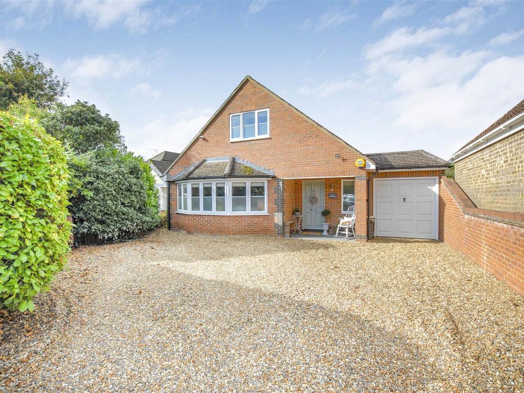 4 bed detached bungalow for sale in West Riding, Bricket Wood, St. Albans AL2 Zoopla