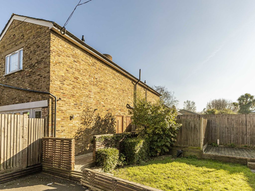 2 bed semidetached house for sale in Southsea Road, Kingston Upon