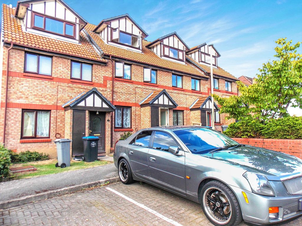 2 bed flat to rent in Viewfield Close, Kenton, Harrow HA3 Zoopla