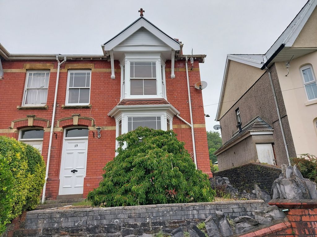 4 bed semidetached house for sale in Clare Road, Ystalyfera, Swansea