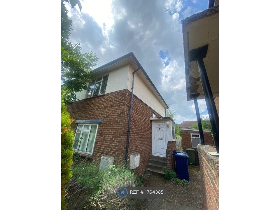 Room to rent in Trevor Close, Northolt UB5 Zoopla
