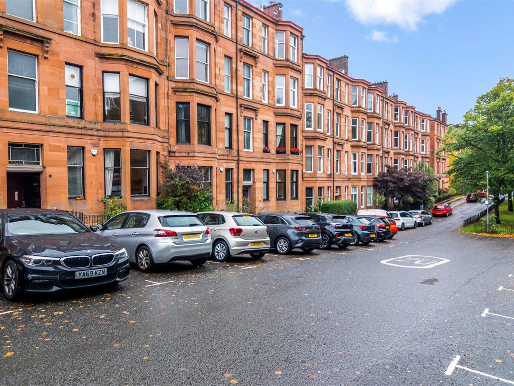 1 bed flat for sale in Airlie Street, Glasgow G12, £200,000 Zoopla