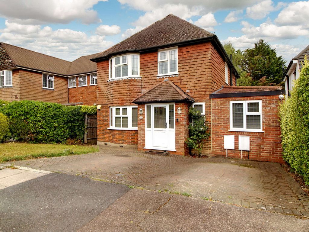 4 bed detached house for sale in Blythwood Road, Pinner HA5 Zoopla