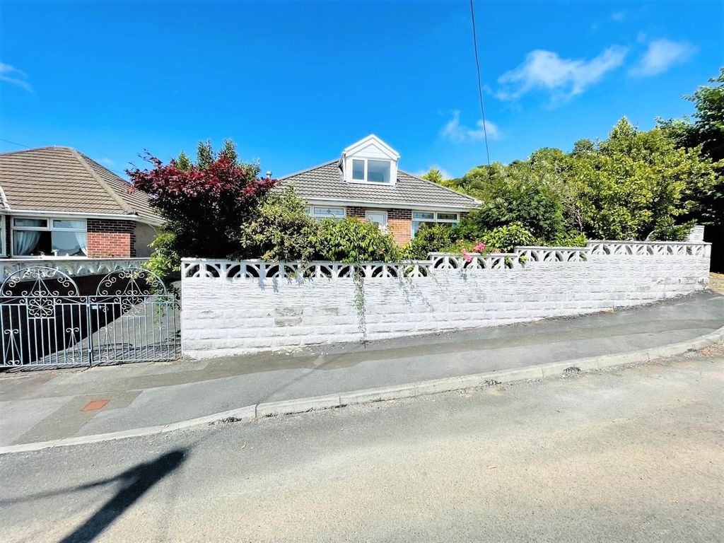 3 bed detached bungalow for sale in Dolau Fan Road, Graig, Burry Port
