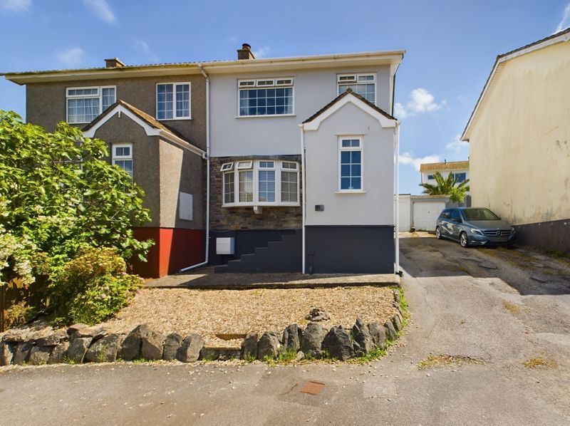 3 bed semidetached house for sale in South Park, Redruth TR15, £