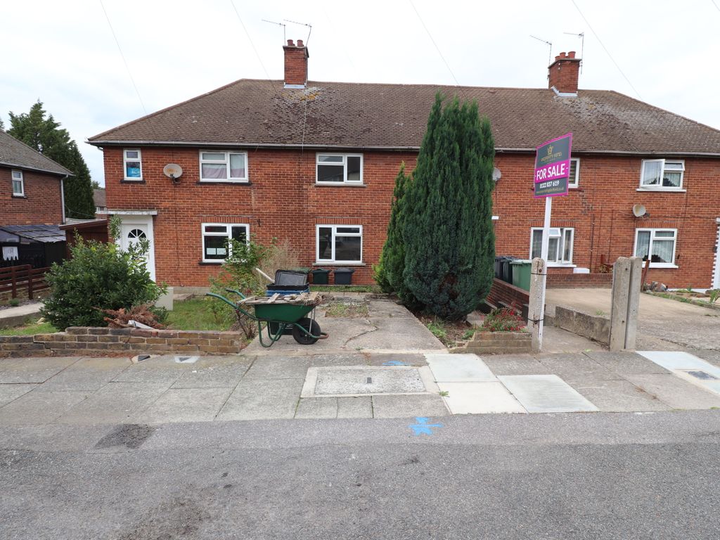 3 bed terraced house to rent in Rowan Crescent, Dartford DA1, £1,500 pcm Zoopla